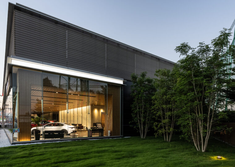 埼玉トヨタレクサス越谷