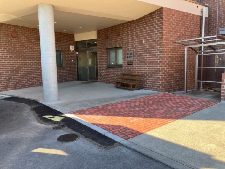 川島町役場庁舎外構補修工事