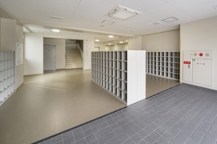 川口特別支援学校中央棟